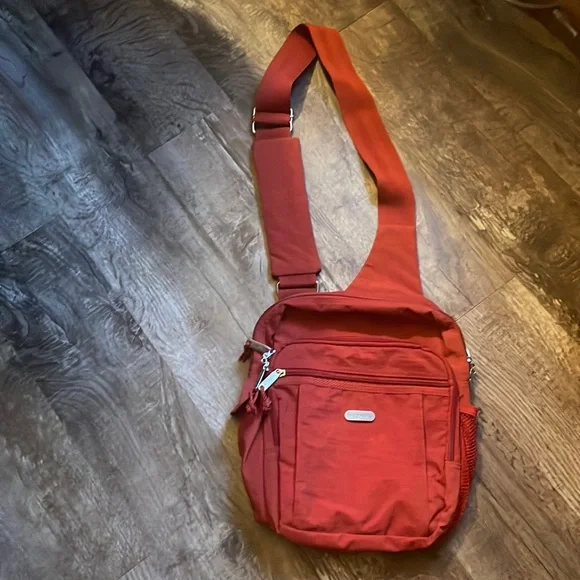 Baggallini messenger sling bag hot sale